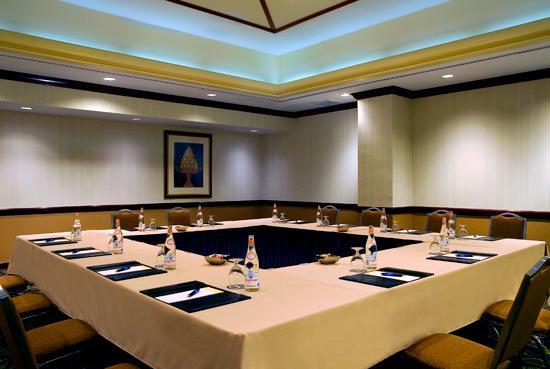 Sheraton Atlanta Airport Hotel حديقة كوليدج المظهر الخارجي الصورة